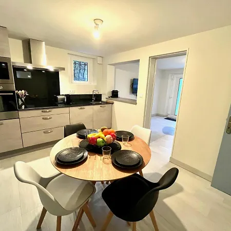 Subra Yourhosthelper Апартаменты *